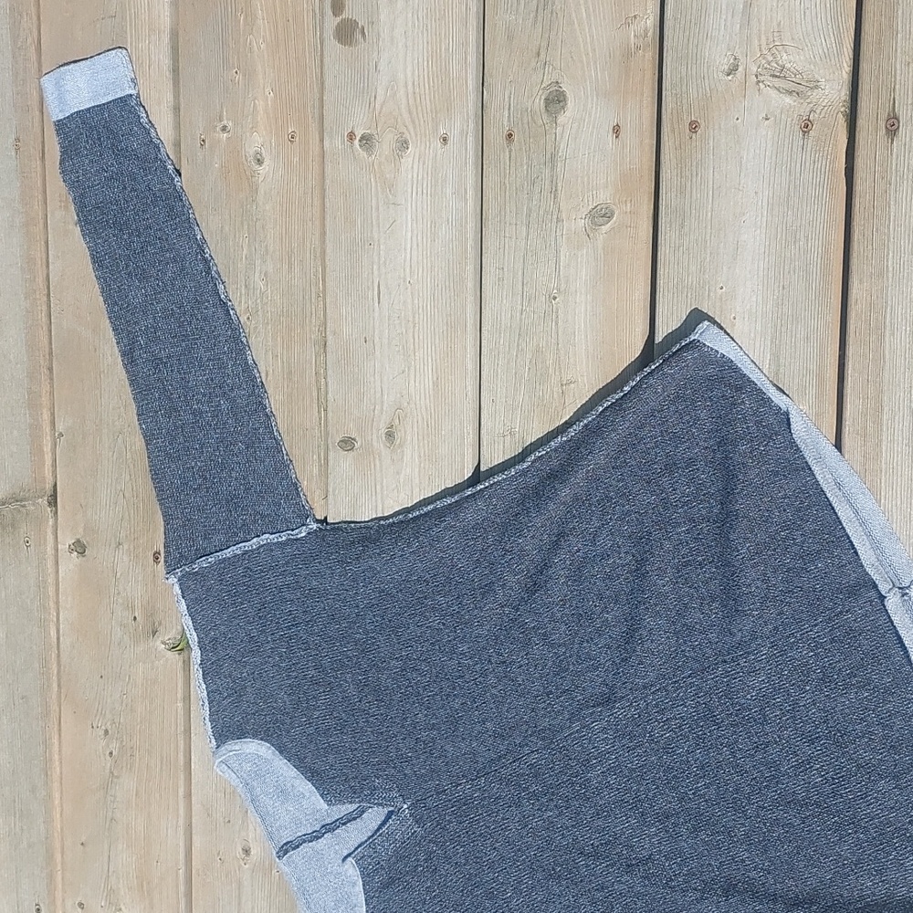 Reversible sweater - Picture 2 of 8